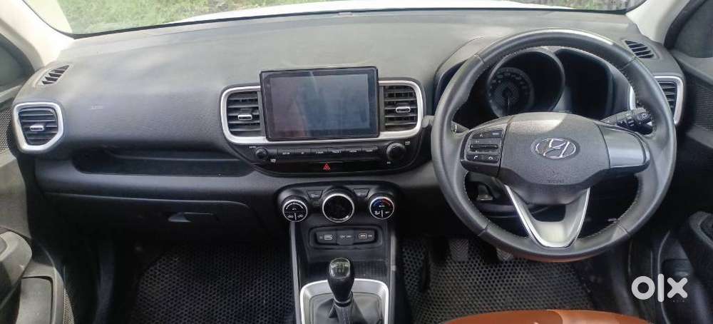 Hyundai Venue S 1.2 Petrol, 2022, Petrol