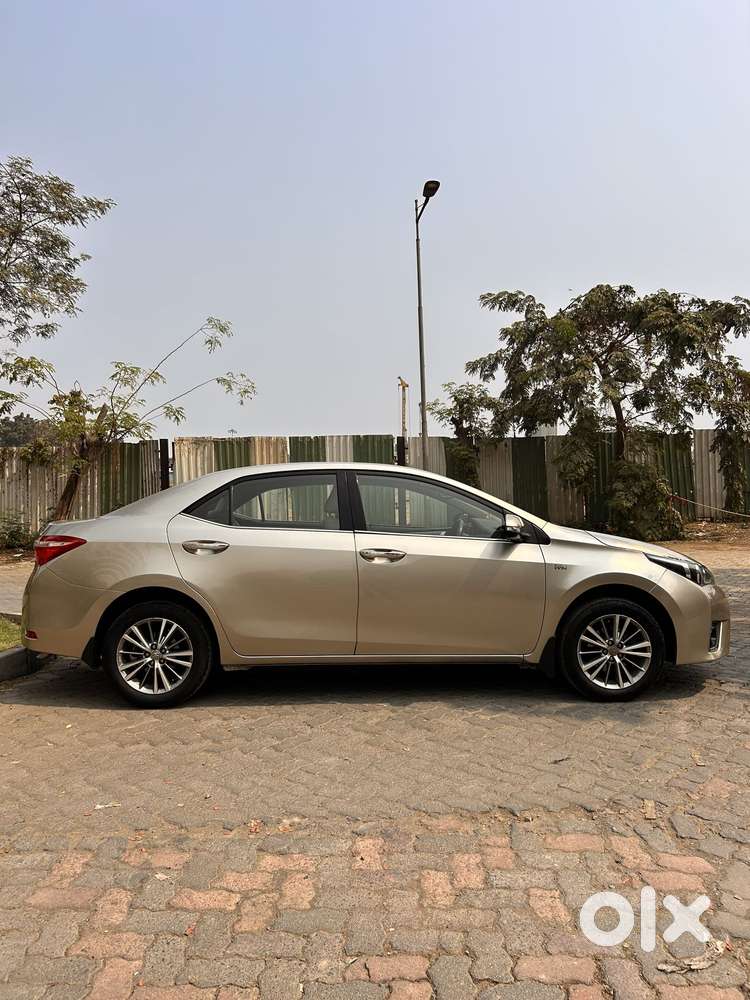 Toyota Corolla Altis Vl, 2016, Petrol