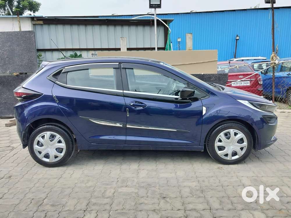 Tata Altroz 1.2 Xm Plus, 2025, Petrol