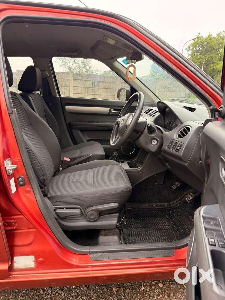 Maruti Suzuki Swift Zxi Bsiv, 2010, Petrol
