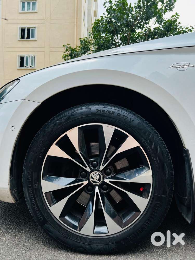 Skoda Superb 2.0 L&k Tsi At, 2021, Petrol