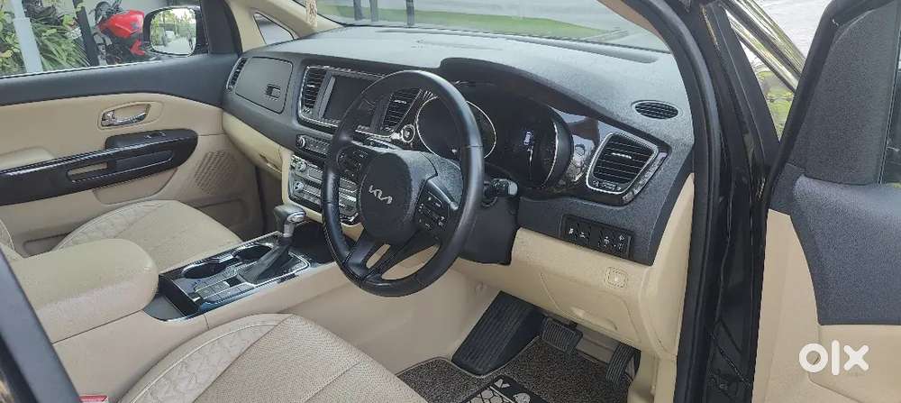 Kia Carnival 2022 Limousine Plus