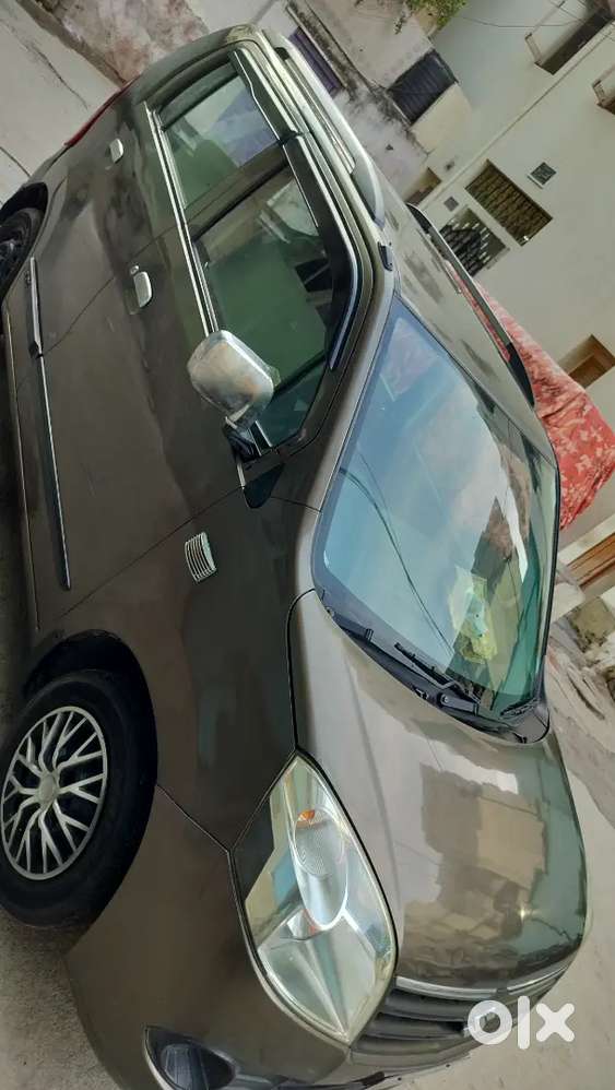 Wagon R.cng+petrol Md.30/10/2011.km.70000