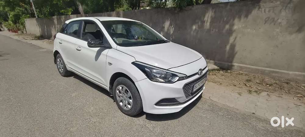 Hyundai I20 2015 Petrol 20000 Km Driven