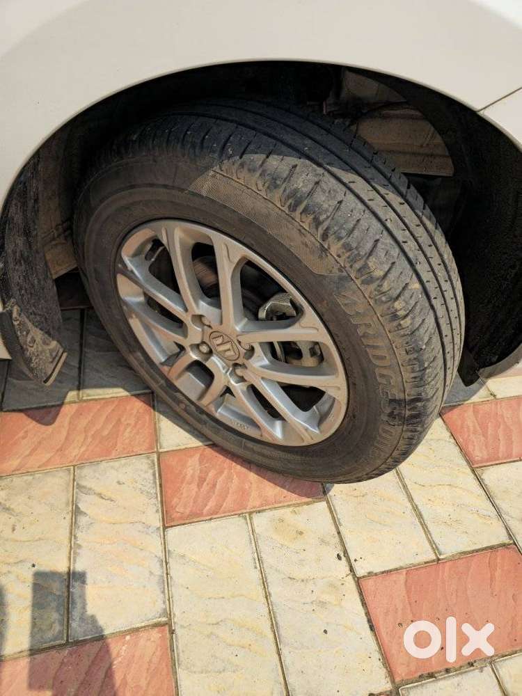 Maruti Suzuki Swift Zxi, 2023, Petrol