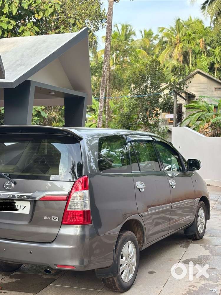 Toyota Innova 2010 Diesel 185000 Km Driven