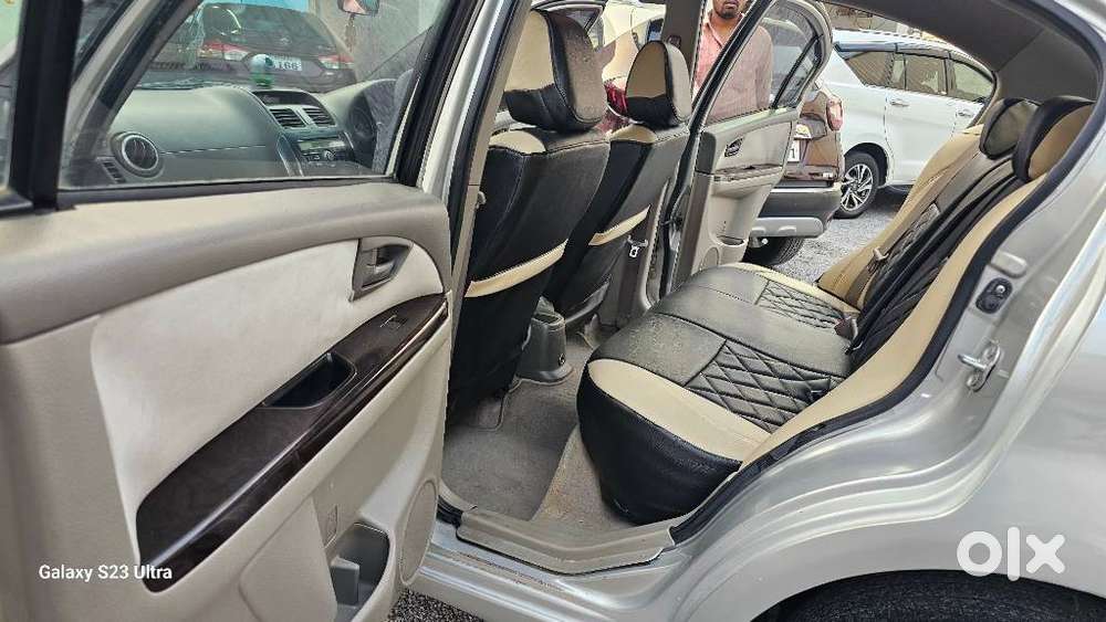 Maruti Suzuki Sx4 Vxi Bsiv, 2010, Petrol