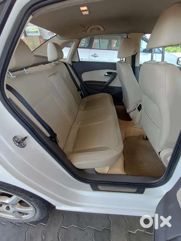 Volkswagen Vento Diesel 1.6 Highline 2012 Model