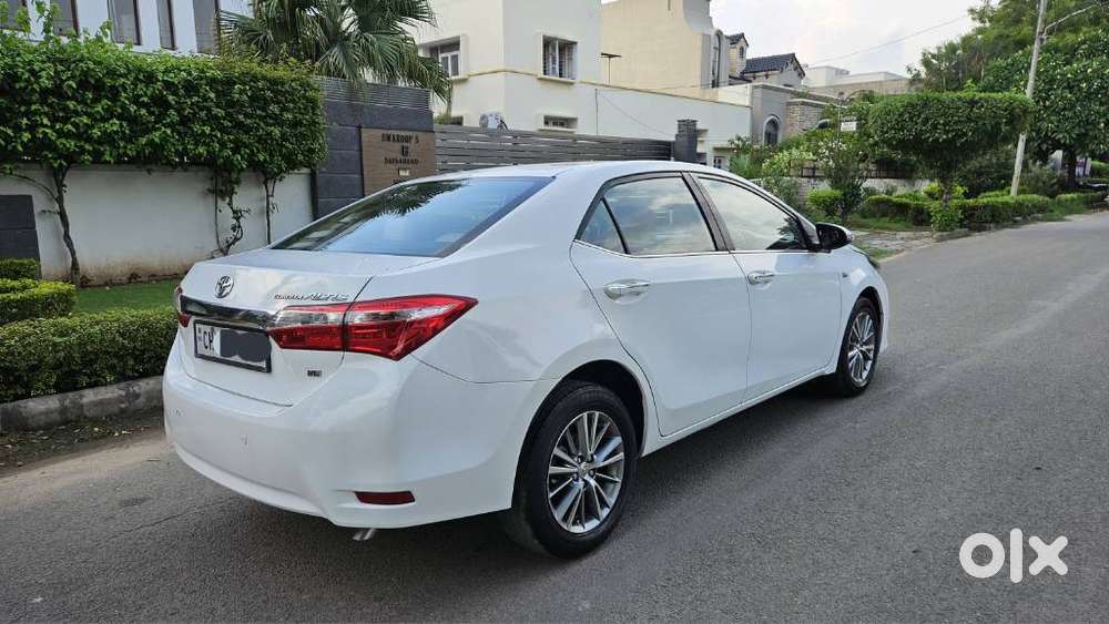 Toyota Corolla Altis Vl At, 2015, Petrol