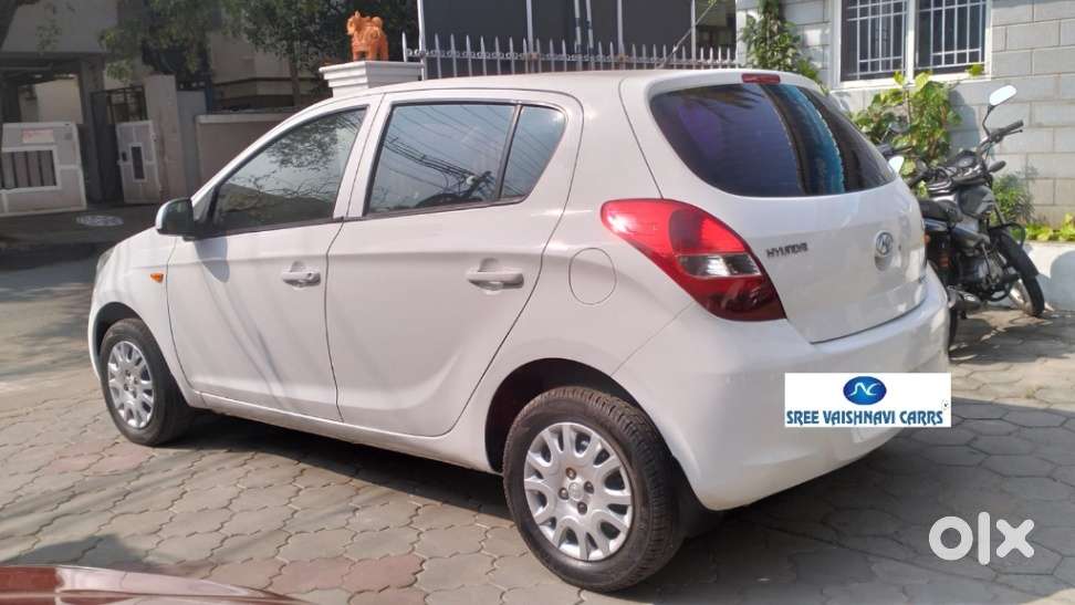Hyundai I20 Magna 1.2 Mt, 2011, Petrol