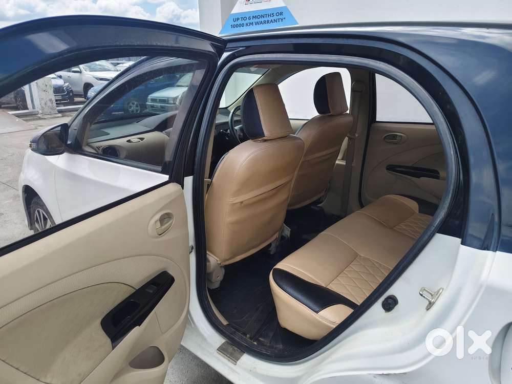 Toyota Etios Liva 1.2 VX Dual Tone, 2019, Petrol