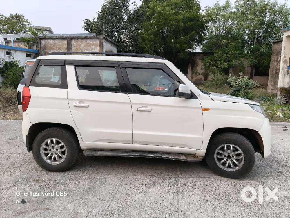 Mahindra Tuv 300 2016 Diesel Well Maintained