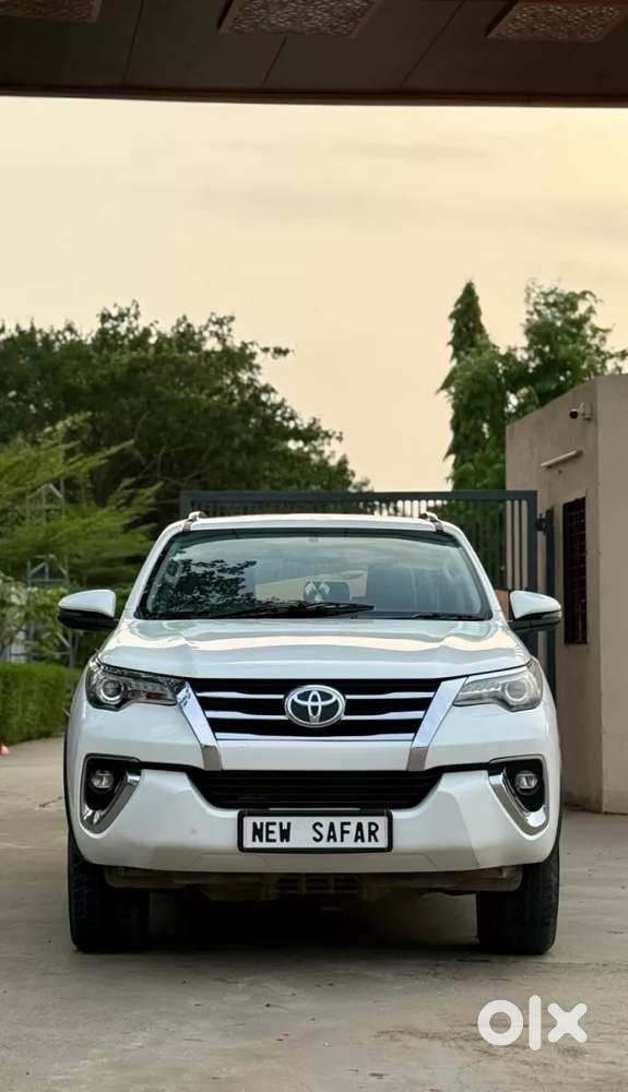 Toyota Fortuner 4x2 At 2.8 Diesel, 2019, Diesel