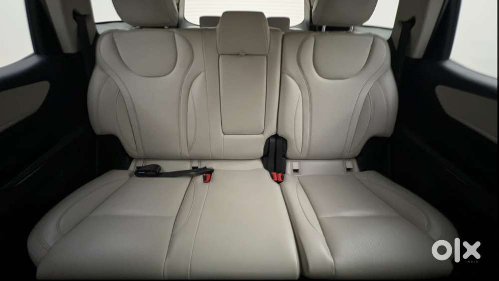 Mahindra Xuv700 2.2 Ax 7 Diesel At Luxury Pack Str, 2023, Diesel