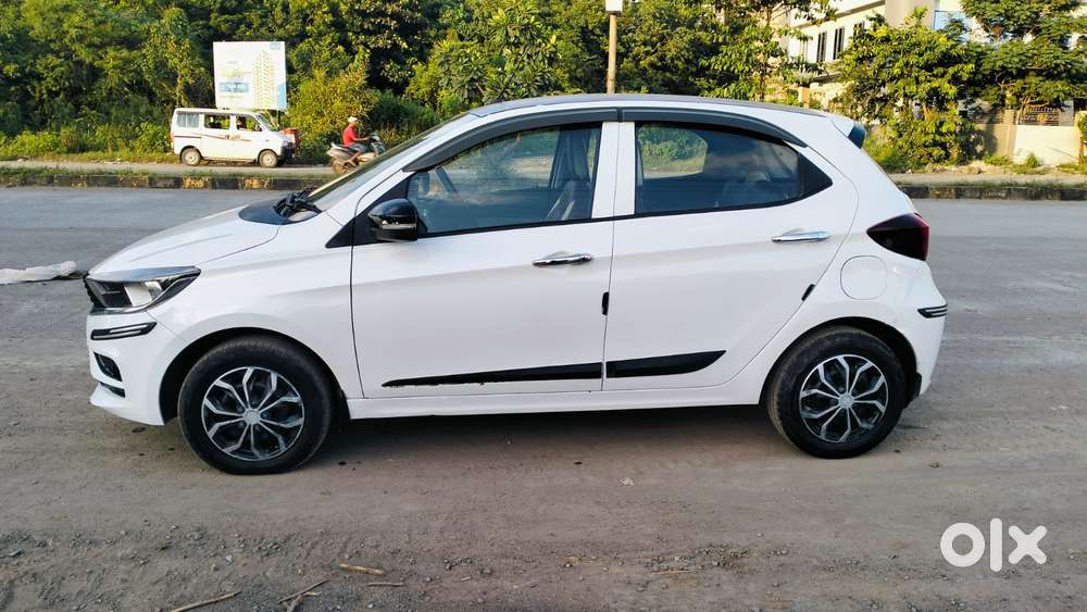 Tata Tiago 1.2 Revotron Xt (o), 2020, Petrol