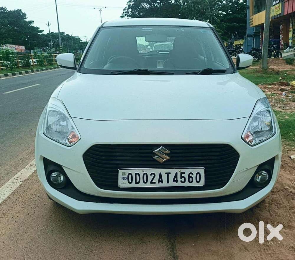 Maruti Suzuki Swift Zxi Plus Amt Dual Tone, 2018, Petrol