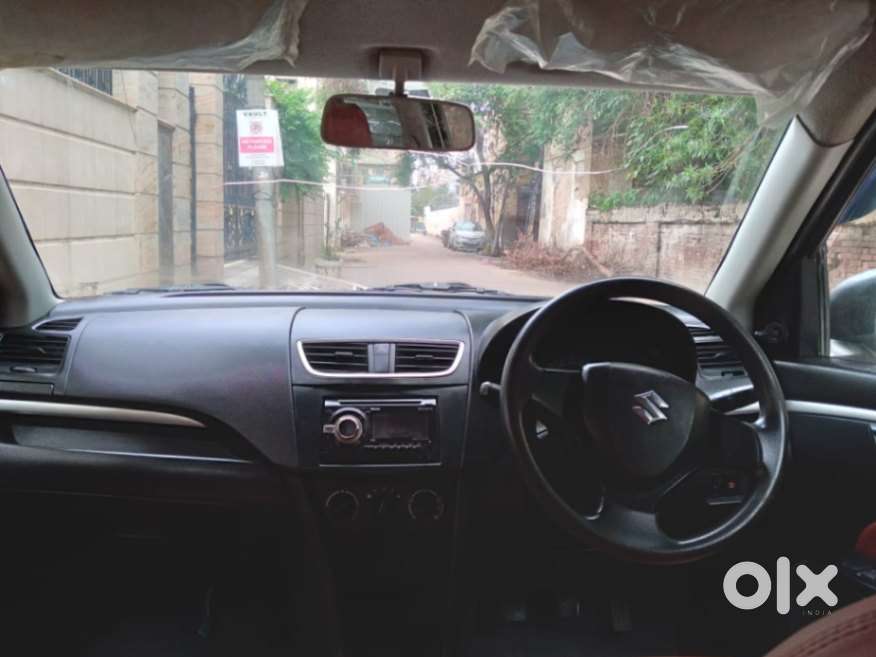 Maruti Suzuki Swift Lxi Optional-o, 2016, Petrol