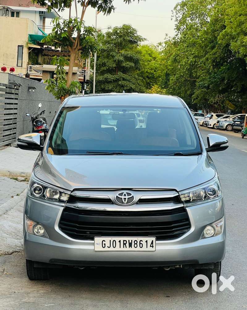 Toyota Innova Crysta 2.4 V 8 Str, 2017, Diesel