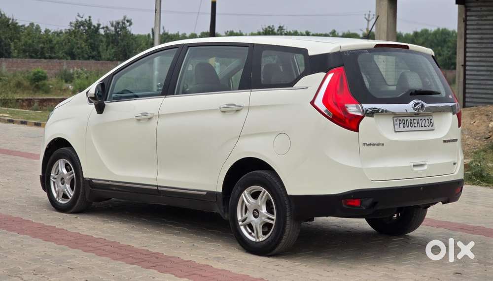 Mahindra Marazzo M6 8str, 2019, Diesel