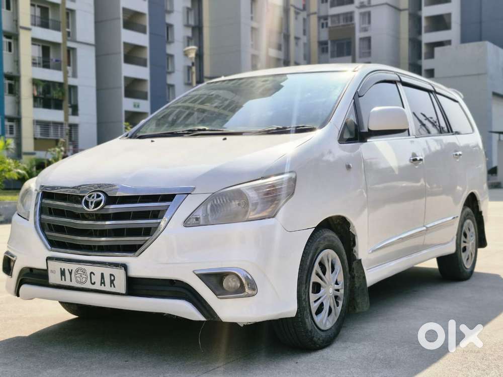 Toyota Innova 2.5 G (diesel) 8 Seater, 2015, Diesel