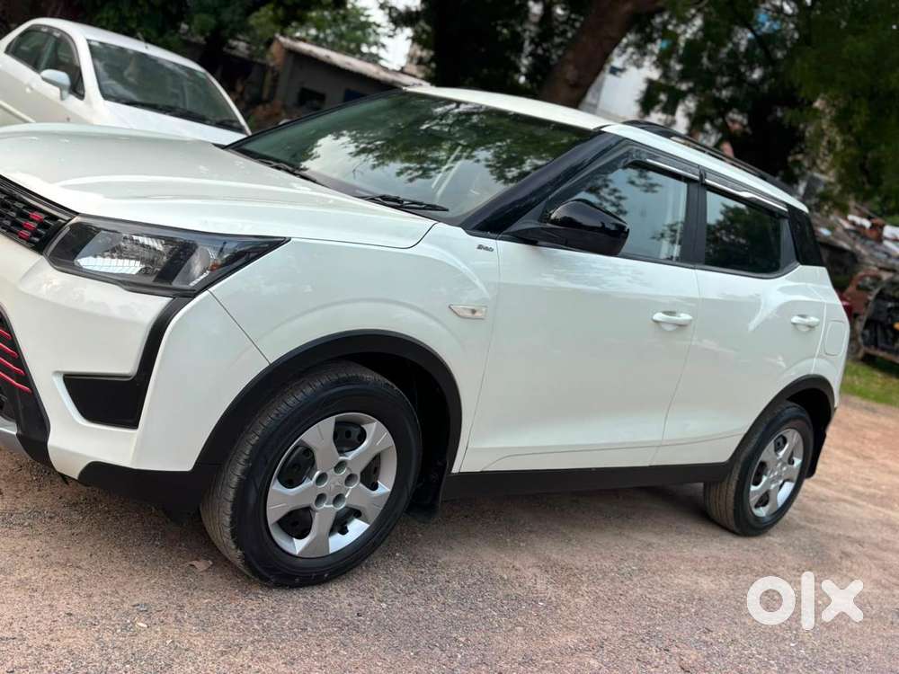 Mahindra Xuv300 W6, 2024, Petrol