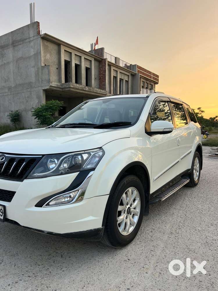 Mahindra Xuv500 At W10 Fwd, 2016, Diesel