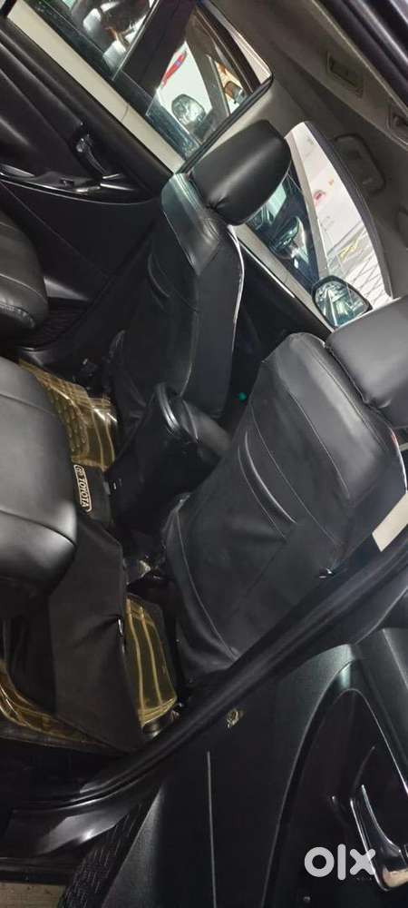 Toyota Innova Crysta 2017 Petrol Well Maintained