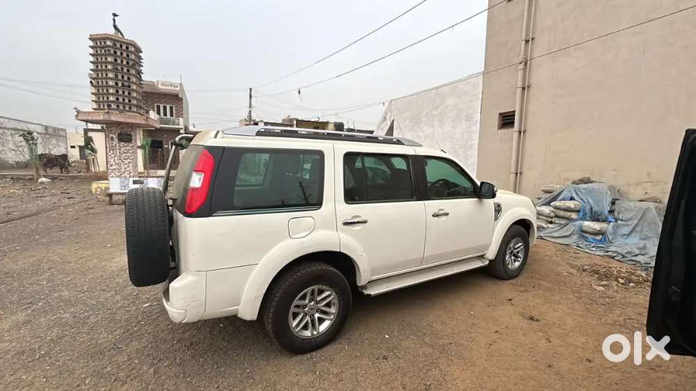 Best Condition Car Ford Endeavour