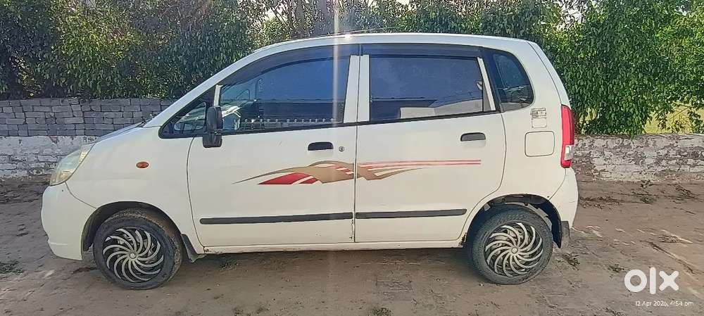 Maruti Suzuki Zen Estilo 2012