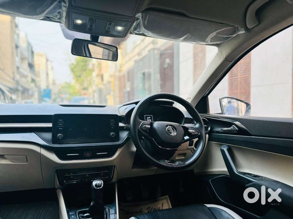Skoda Slavia Ambition 1.0l Tsi Mt, 2024, Petrol