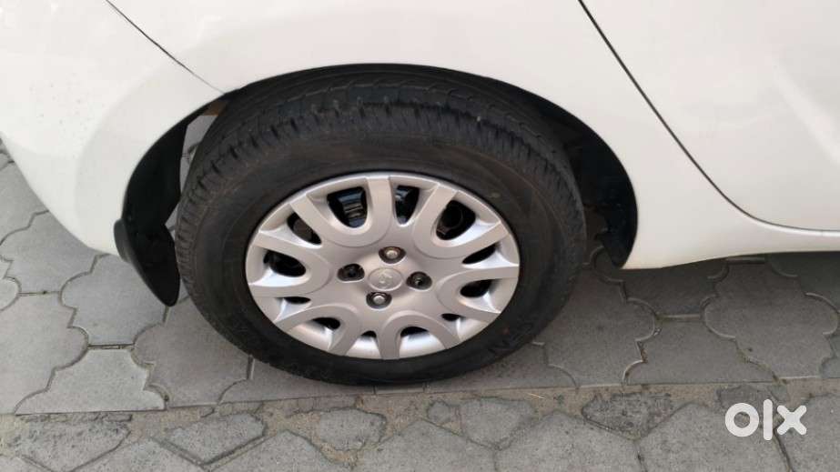 Hyundai I20 Magna 1.2 Mt, 2011, Petrol