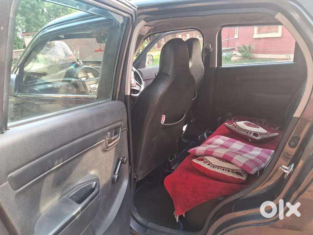 Superb Everage Car Cng Pe 30 Petrol Pe 25