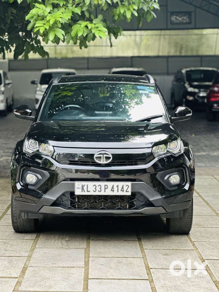 Tata Nexon 1.2 Revotron Xza Plus Hs Dark Edition, 2022, Petrol