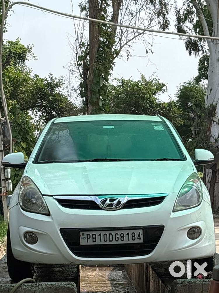 Hyundai I20 Diesel 2011 Well Maintained Engine Gear Ok A 2031 Tak Pass