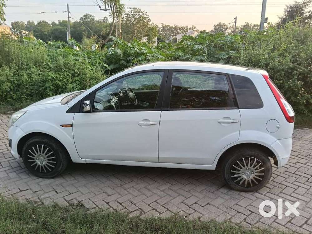 Ford Figo Diesel Zxi, 2015, Diesel