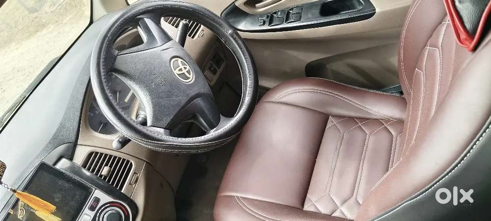 Toyota Innova 15 Diesel 300000 Km Driven