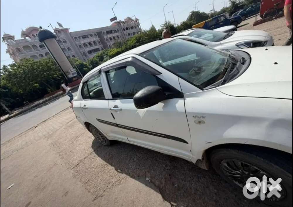 Maruti Suzuki Dzire Lxi 2011