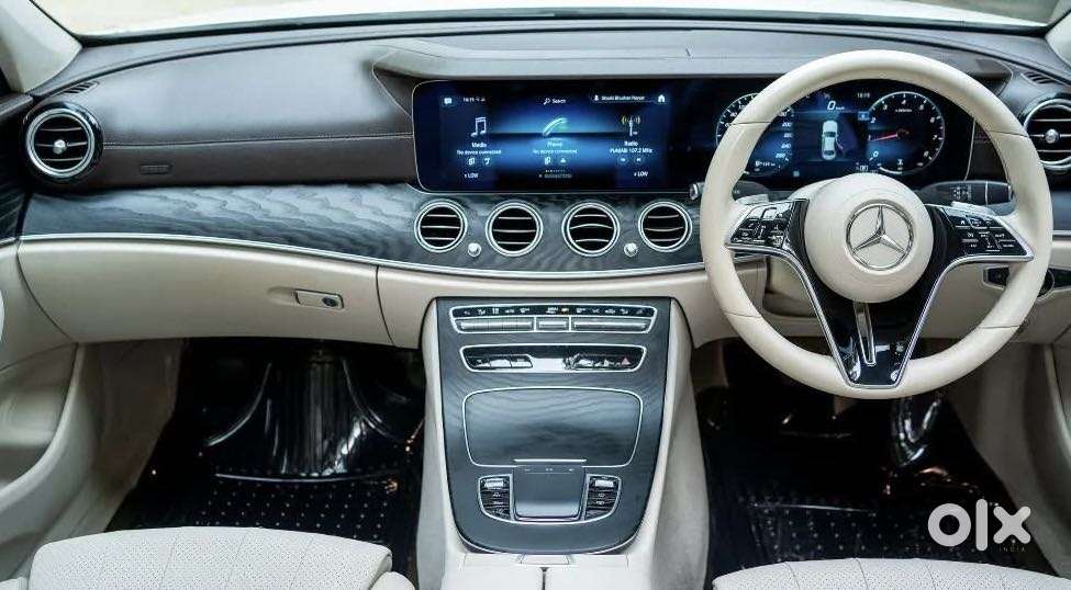 Mercedes-benz E-class Exclusive E 200, 2022, Petrol