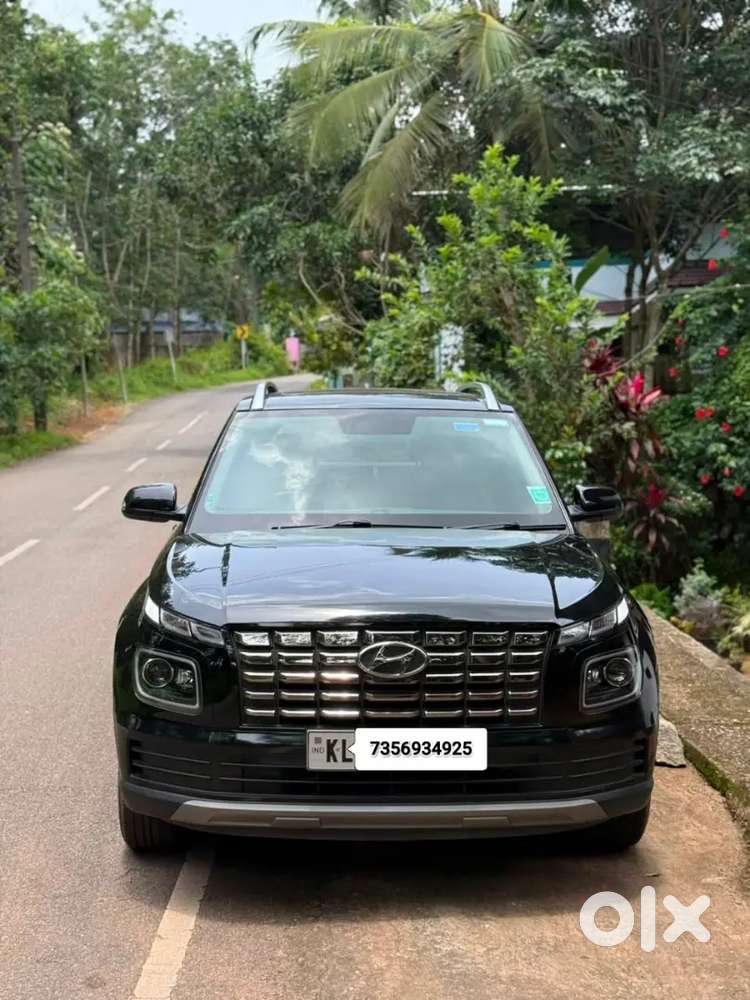 Hyundai Venue 2023 Petrol 40000 Km Driven #venue