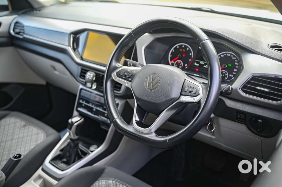 Volkswagen Taigun 1.0 Tsi Highline At, 2021, Petrol