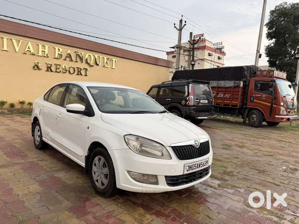 Skoda Rapid 1.6 Mpi Ambition, 2014, Petrol