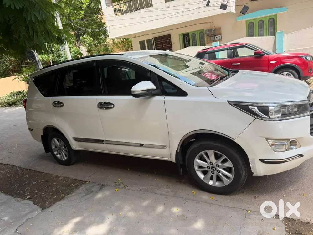 Toyota Innova Crysta 2.4 Mt 2016