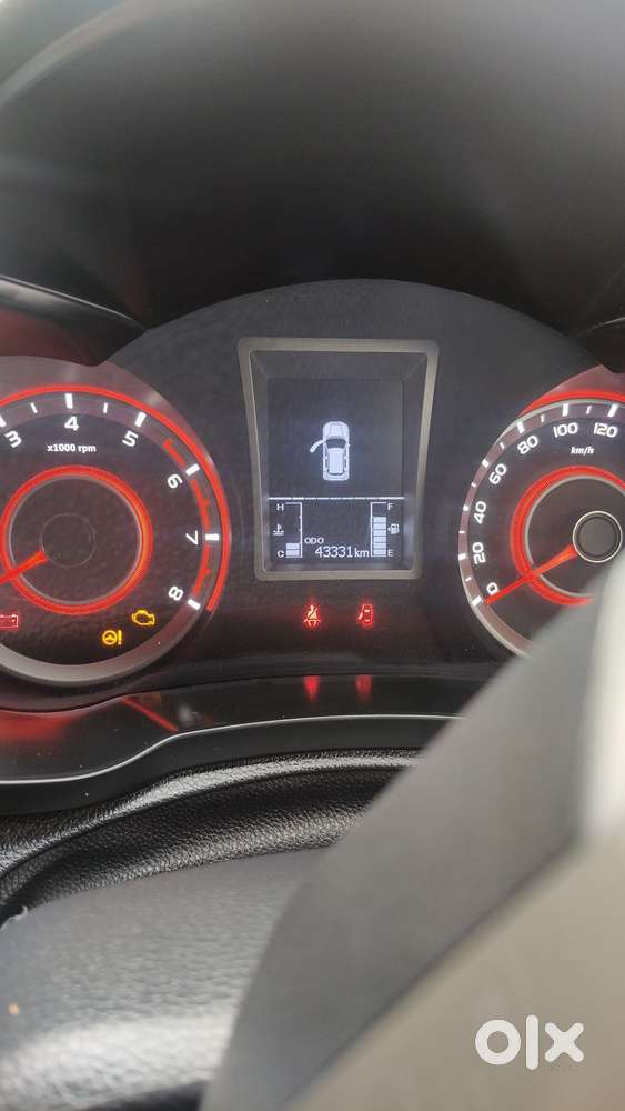 Mahindra Xuv300 W8 Option, 2023, Petrol