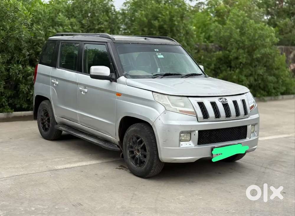 Mahindra Tuv 300 2016 Diesel 300000 Km Driven
