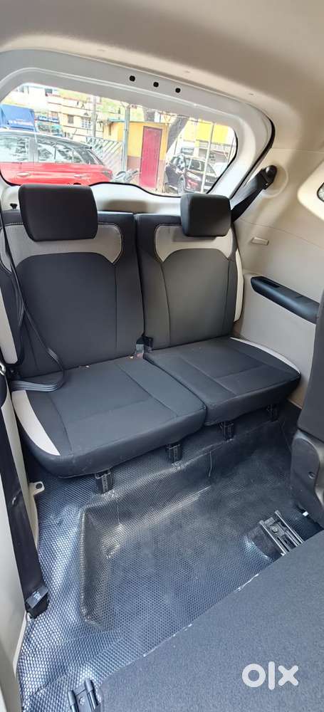 Renault Triber Rxl, 2022, Petrol