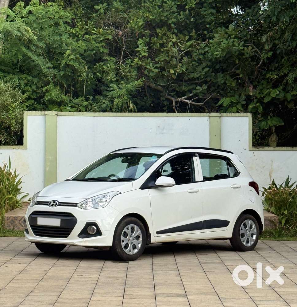 Hyundai I10 Sportz, 2016, Petrol
