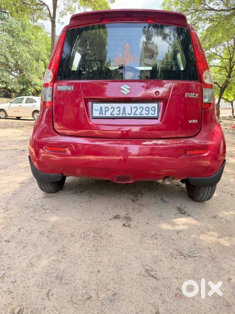 Maruti Suzuki Ritz Vxi, 2013, Petrol