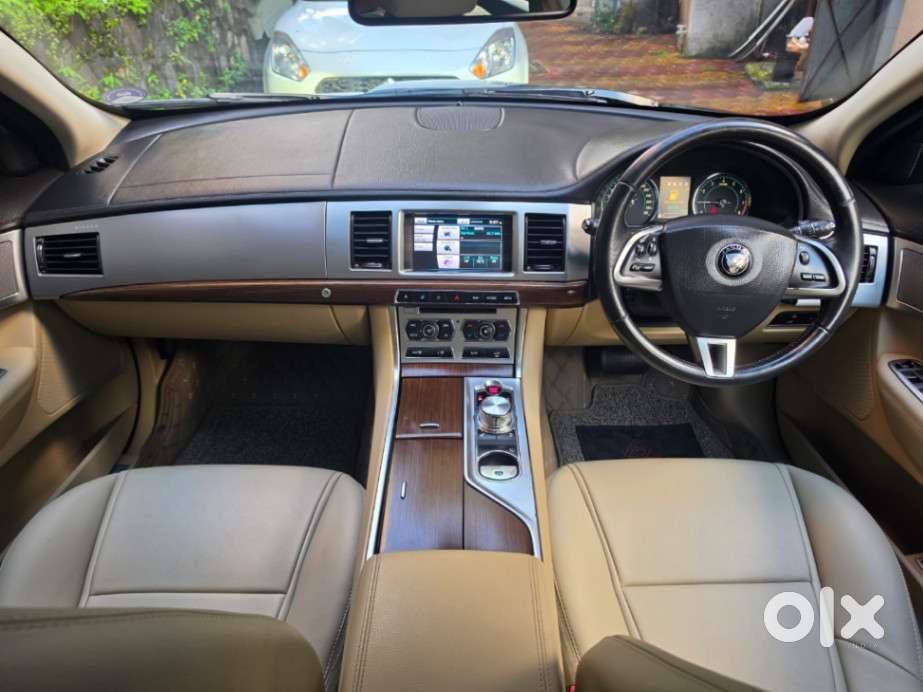 Jaguar Xf Petrol 2.0, 2016, Petrol