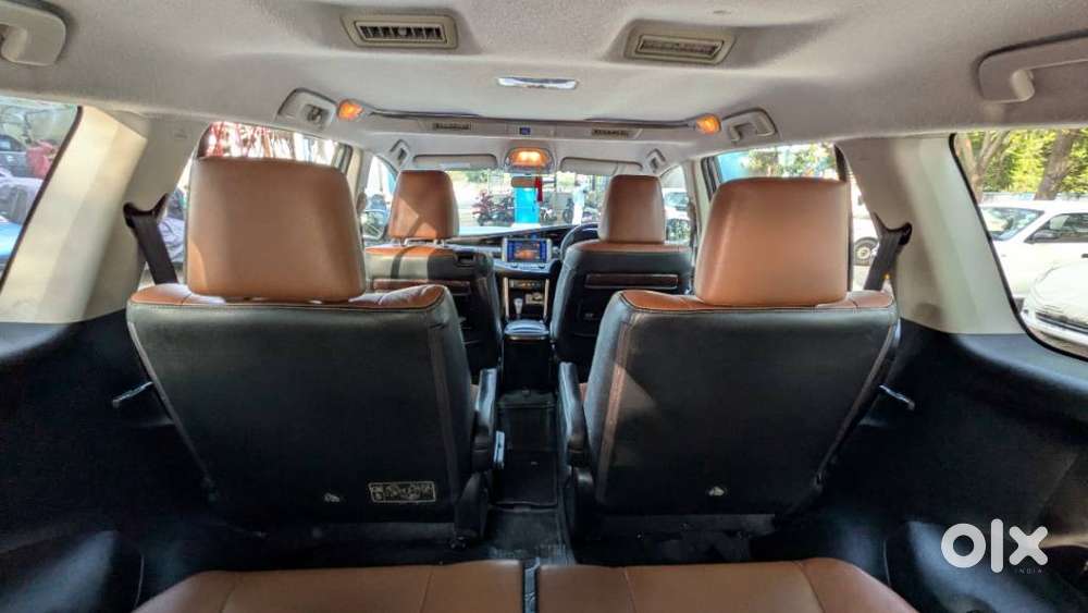 Toyota Innova Crysta 2.8z Automatic, 2016, Diesel