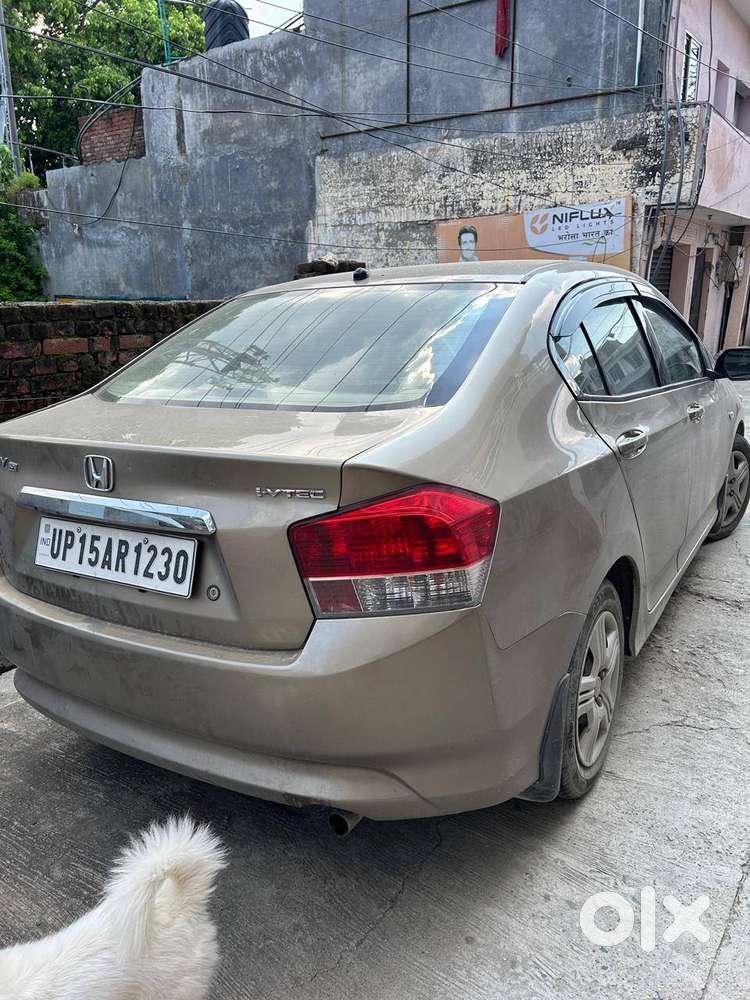 Honda City Ivtec With Cng (30km/l)